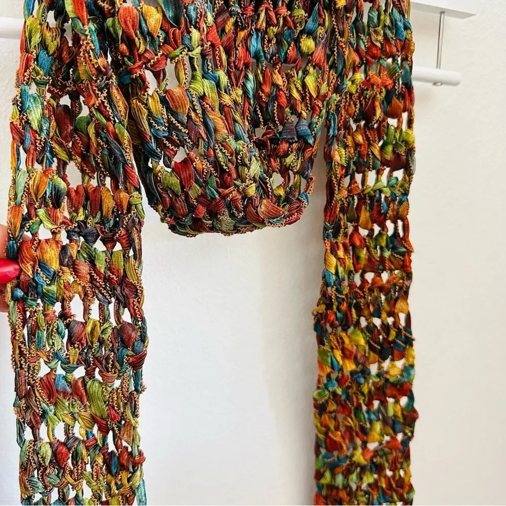 VINTAGE Gold Blue Tassel Texture Knit Yarn Multi Red Strand Scarf Cloth Bib Wrap